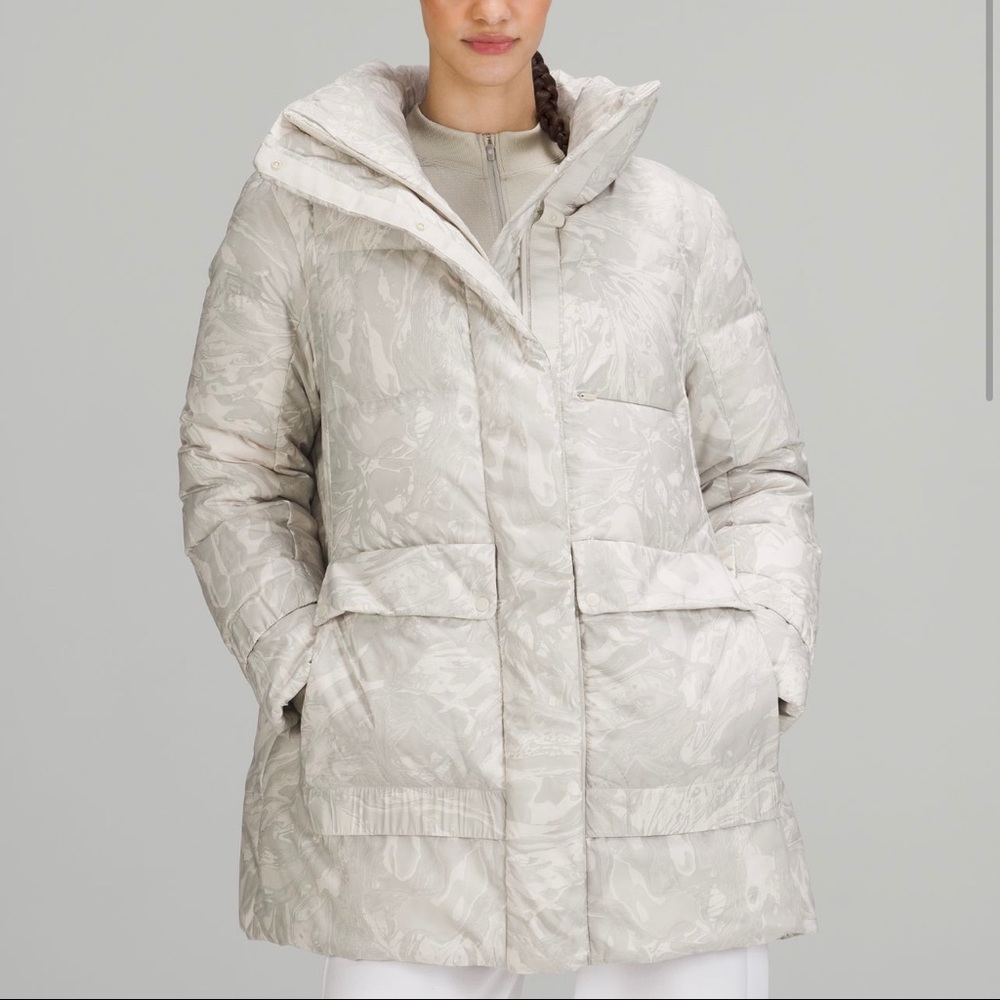 Lululemon Down Jacket in Maple Metamorphosis Light Natural Multi Size 8 - Picture 1 of 14